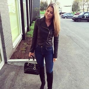 Meet your Posher, Vanessa